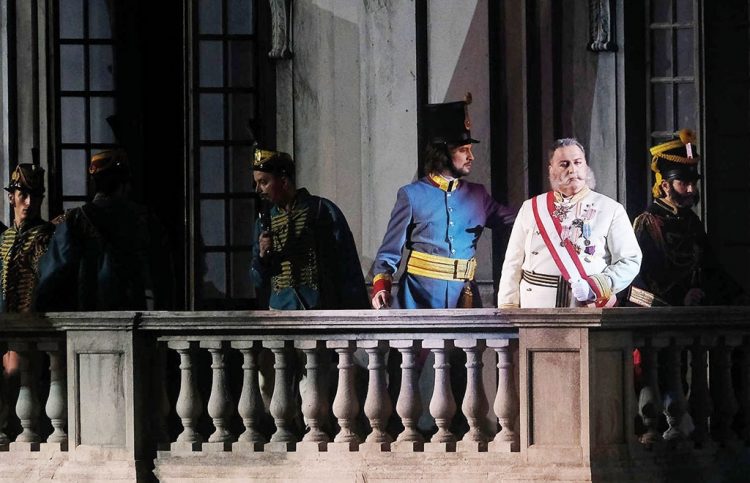 Arena di Verona: Erfolg des österreichisch-ungarischen Nabucco