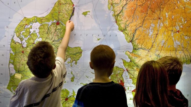 Staatspräsident zeichnet Geografie-Festival aus