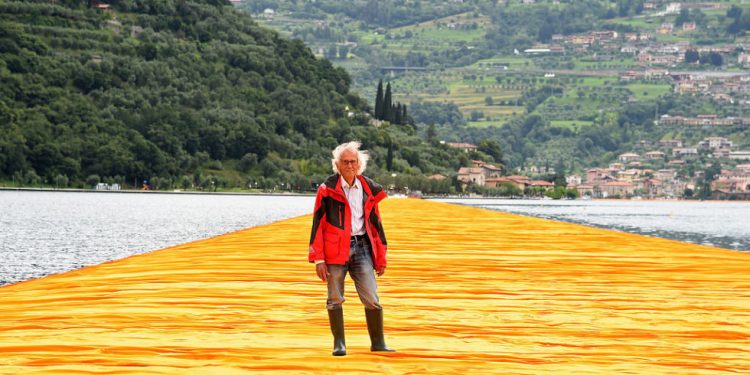 Der Künstler Christo starb, Autor von The Floating Piers auf dem Iseo-See im Jahr 2016