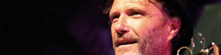 Alan Farrington – Musiker aus Sirmione, Finalist von The Voice Senior – Streaming heute Abend