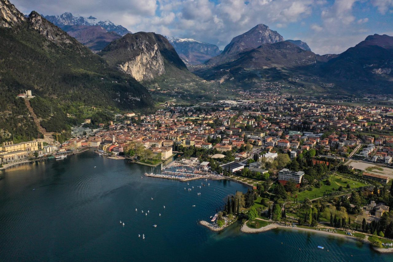 Riva del Garda: Segel- und Tauchverbot für die Radweg-Baustelle