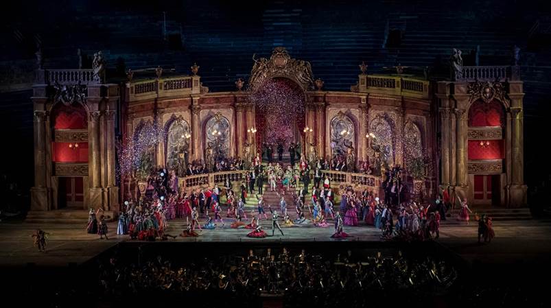 Traviata - Arena von Verona