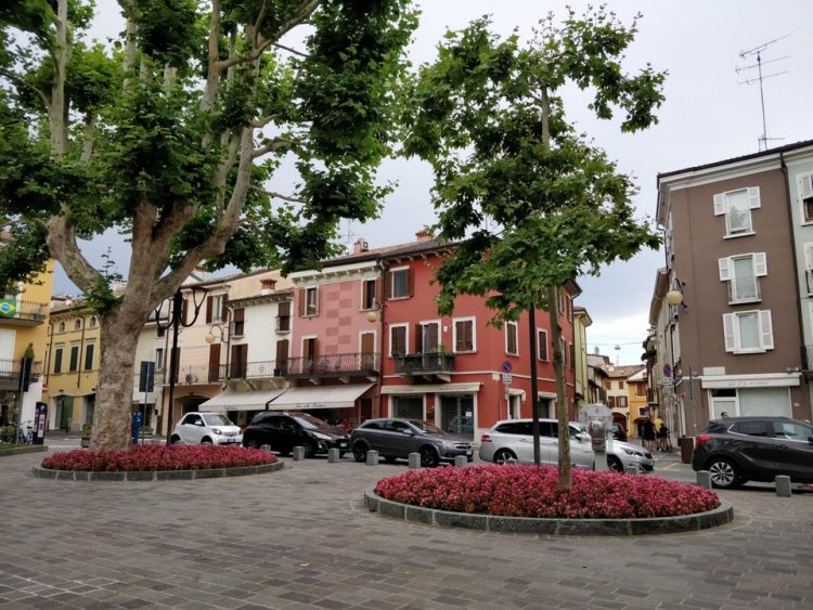 Desenzano, Piazza Garibaldi drei Tage lang für den Verkehr gesperrt