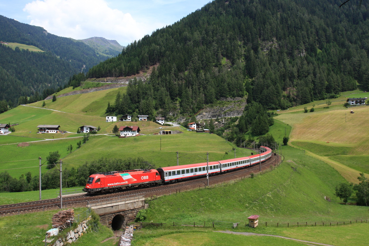 Mit dem Zug der Db-Öbb zu den Weihnachtsmärkten in Trentino-Südtirol, Tirol und Bayern