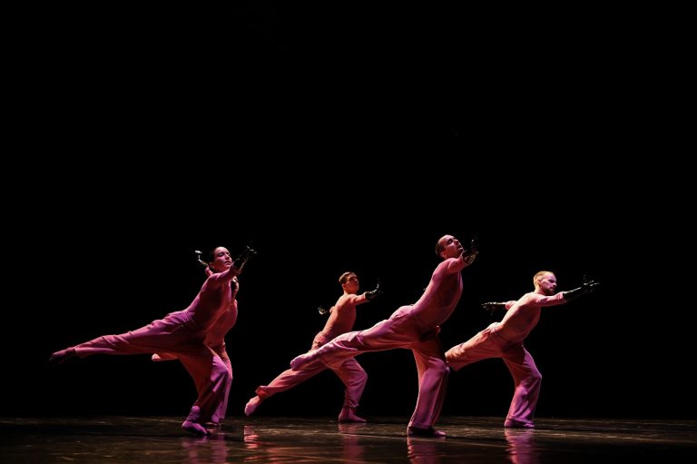 Rovereto, 18. November: Aterballetto tanzt „Stories“