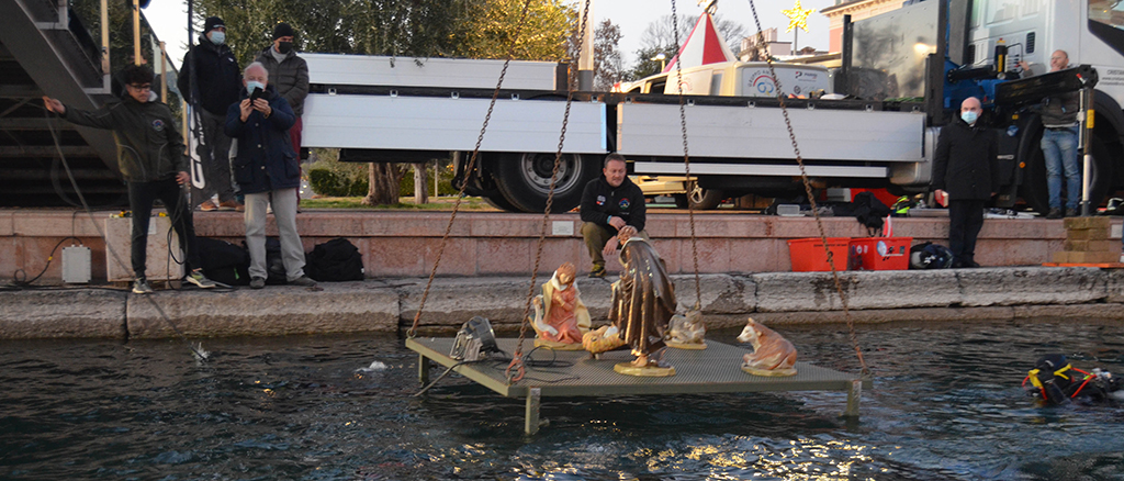 Unterwasser-Krippe in Bardolino