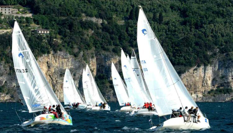 Segel auf der Gardasee: In Gargnano ist es Zeit für den Wintercup