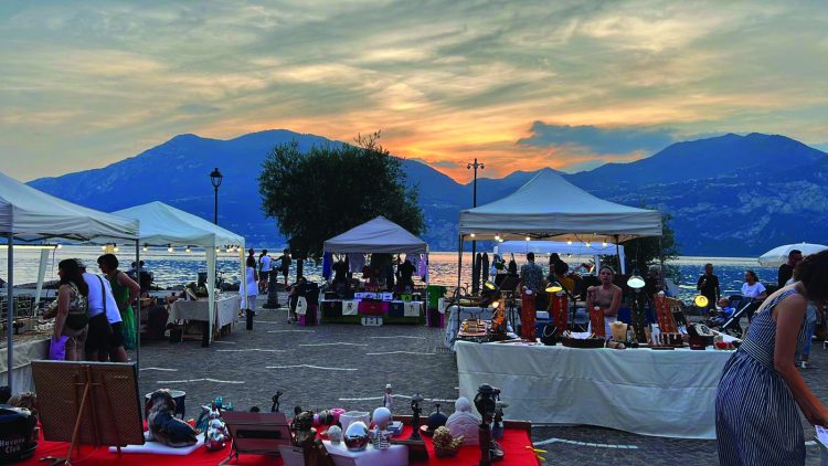 Brenzone sul Garda, 25. August: Vintage-Markt