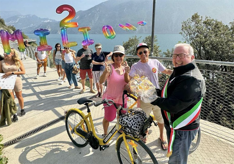 Limone: Trinksprüche und Feierlichkeiten zum Durchgang des zweimillionsten Touristen