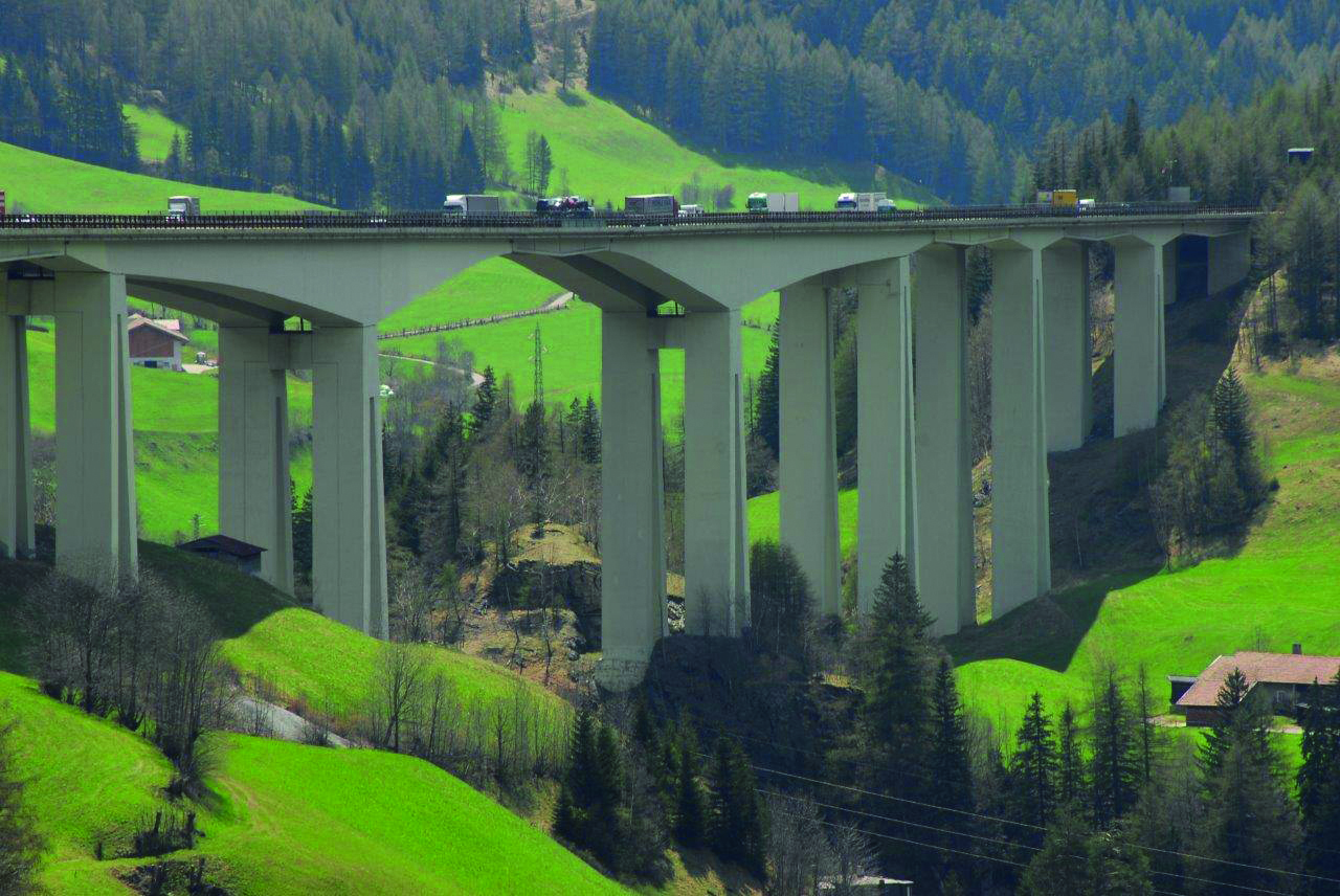 Österreichs Transitverbot für Lkw am Brennerpass: Die italienische Regierung wird vor dem EU-Gerichtshof klagen