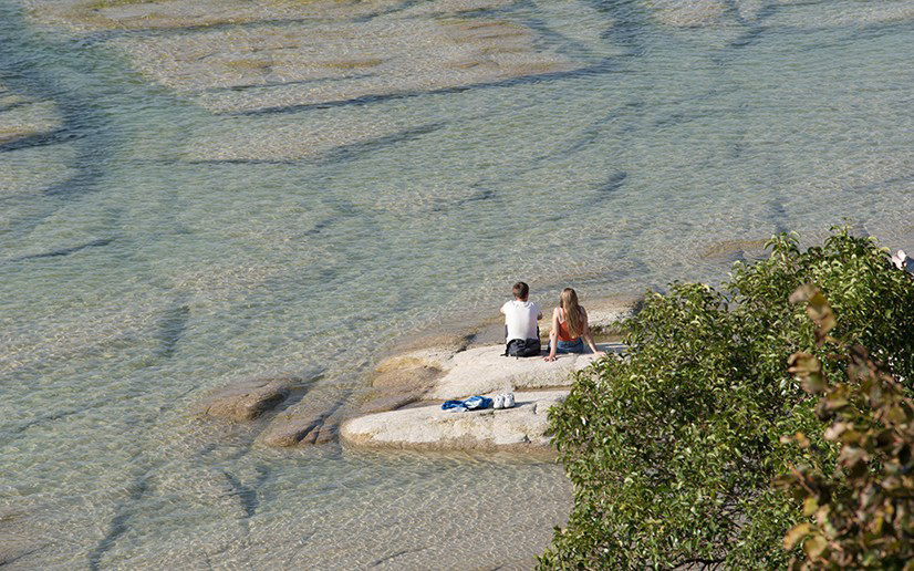 Blaue Flagge 2025, vier Strände am Gardasee ausgezeichnet