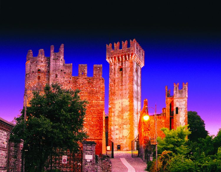 In der Nacht der Sternschnuppen wird Valeggio sul Mincio zum „Borgo dei Desideri“