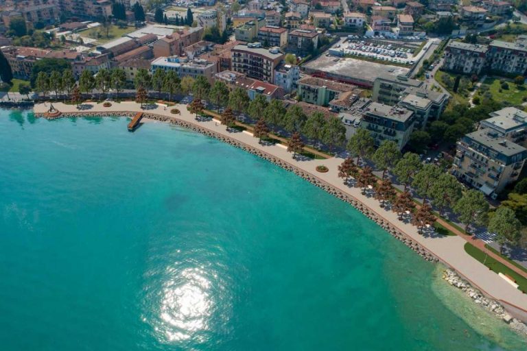 Desenzano, am 15. Mai Einweihung der neuen Seepromenade