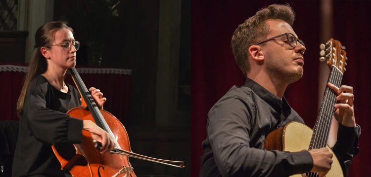 29. Juni, in Gardone Riviera/Tresnico das „GuitArch Duo” im Konzert