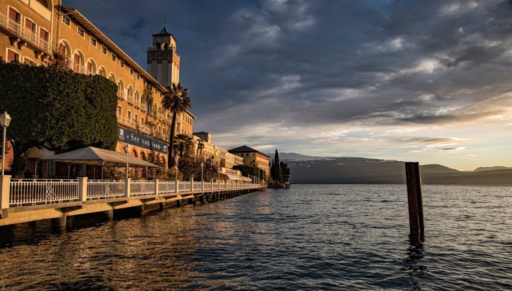 Gardone Riviera: Musik, Kultur, Sport und Halloween im Oktober