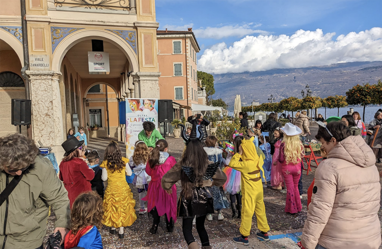 Am Sonntag, dem 15., und Dienstag, dem 17. Februar, feiert Gargnano seinen Karneval