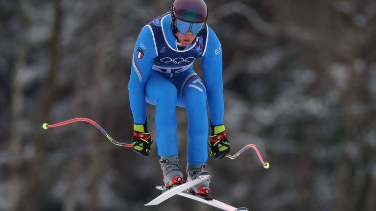 Am 7. Februar wird in Manerba die olympische Skiabfahrt auf einer Großbildschirm übertragen