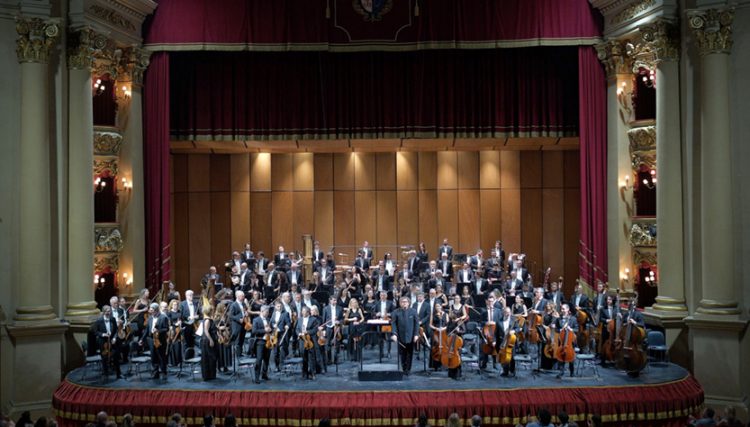 In Verona dirigiert Maestro Lü Jia Gustav Mahlers Neunte Sinfonie