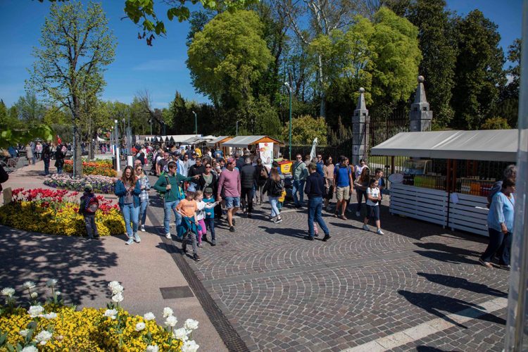Bardolino und Cisano – Ostern am Seeufer und Antiquitätenmarkt