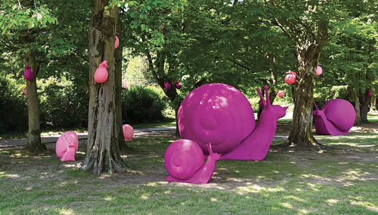 Bis zum 17. September „Cracking Nature“: 162 Tier-Skulpturen im Parco Sigurtà
