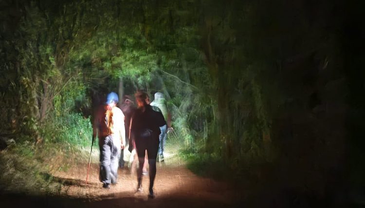 Manerba del Garda, 28. August: Mondschein-Picknick im Naturpark der Rocca