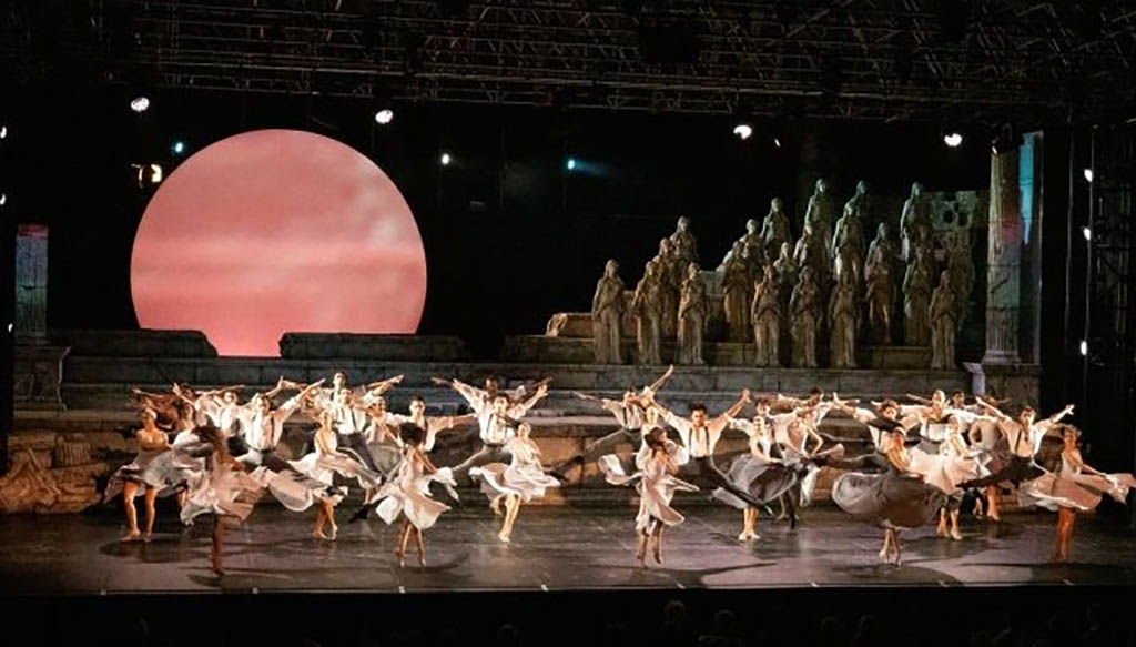 Verona, 25. und 26. August: Zorba bringt das Teatro Romano zum Tanzen