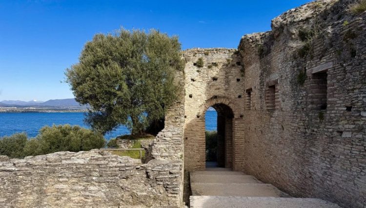 Sirmione: auf den Spuren der alten Römer in den Grotten des Catull