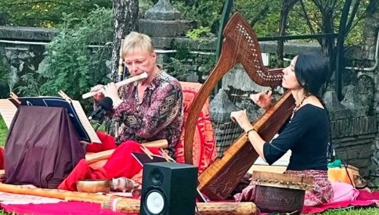 Klangwelten ohne Grenzen: Duo Nirmalam spielt heute im MAG in Riva del Garda